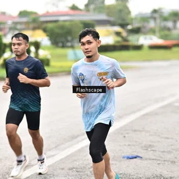 Runner Photo 8505719