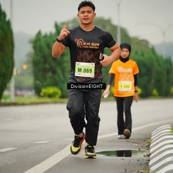 Runner Photo 8505722