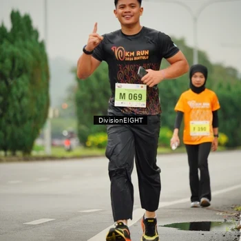 Runner Photo 8505733