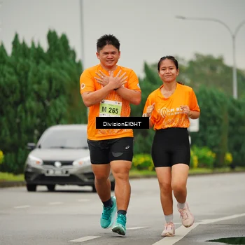Runner Photo 8505995