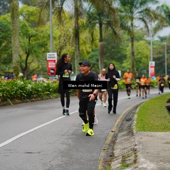Runner Photo 8506011