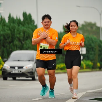 Runner Photo 8506022