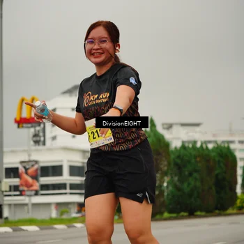 Runner Photo 8506024