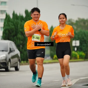 Runner Photo 8506033