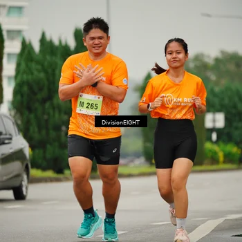Runner Photo 8506077