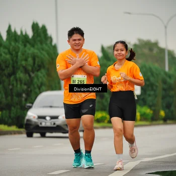 Runner Photo 8506098