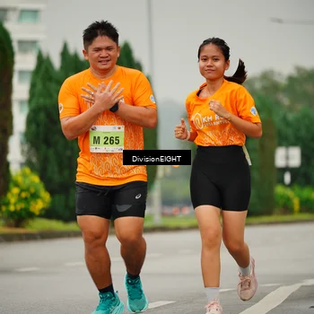 Runner Photo 8506112