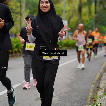 Runner Photo 8506113