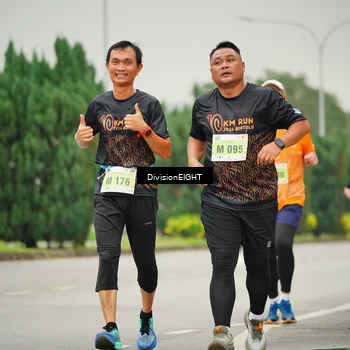 Runner Photo 8506209