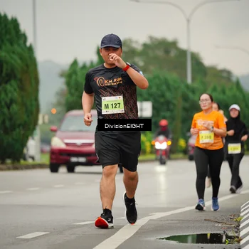 Runner Photo 8506757