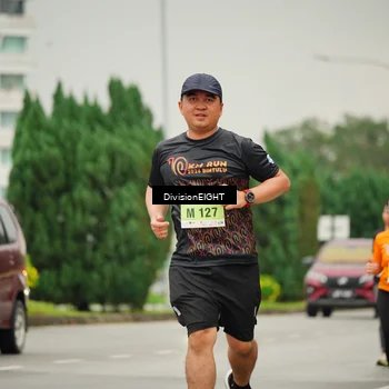 Runner Photo 8506759