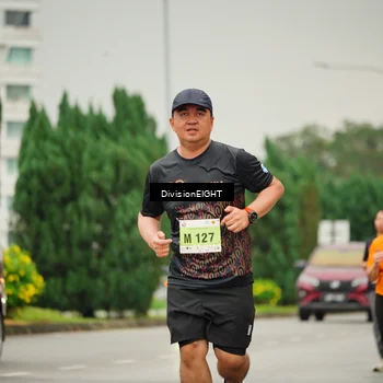 Runner Photo 8506762