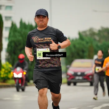 Runner Photo 8506874