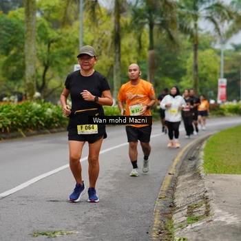 Runner Photo 8506963