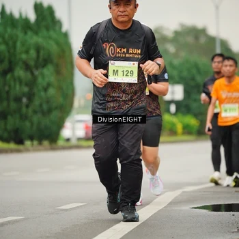 Runner Photo 8507001