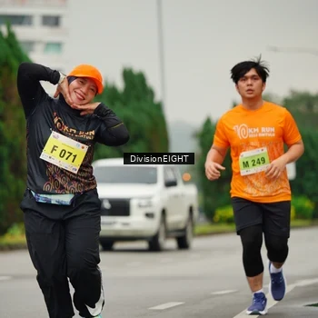 Runner Photo 8507100