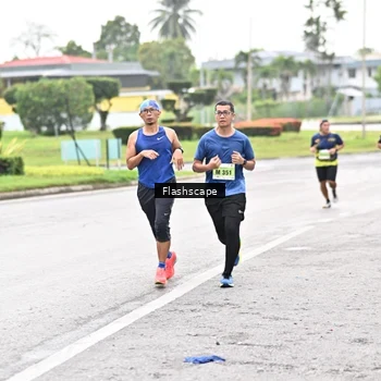 Runner Photo 8507602