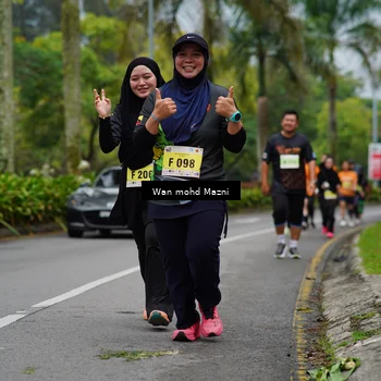 Runner Photo 8507940