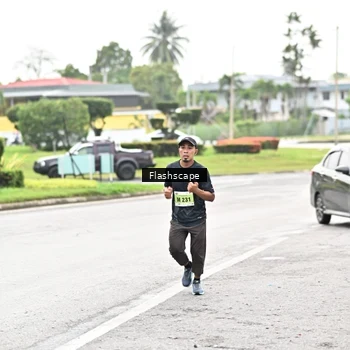 Runner Photo 8507946