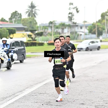 Runner Photo 8508044