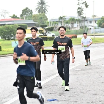 Runner Photo 8508768