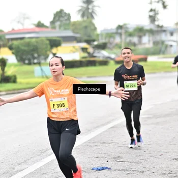 Runner Photo 8508924