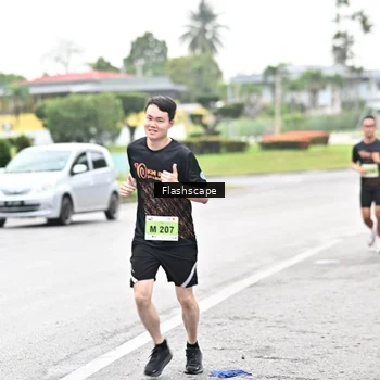 Runner Photo 8509003