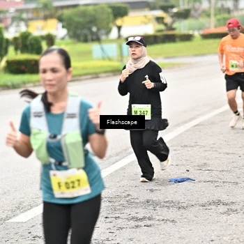 Runner Photo 8509901