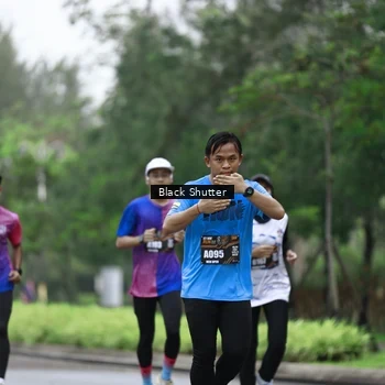 Runner Photo 8510022