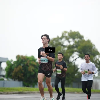 Runner Photo 8510027