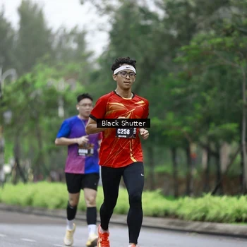 Runner Photo 8510303
