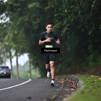 Runner Photo 8511414
