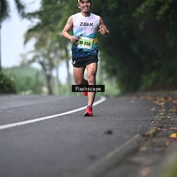 Runner Photo 8511477