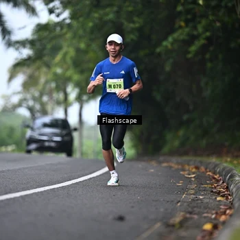 Runner Photo 8511481