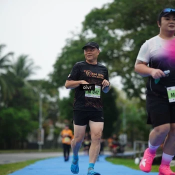 Runner Photo 8512059