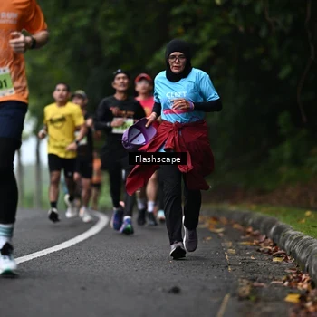 Runner Photo 8512067