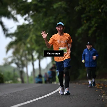 Runner Photo 8512228