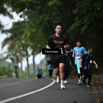 Runner Photo 8512247