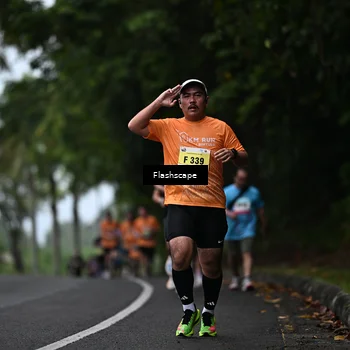 Runner Photo 8512335