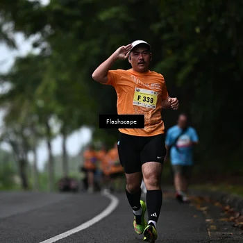 Runner Photo 8512339