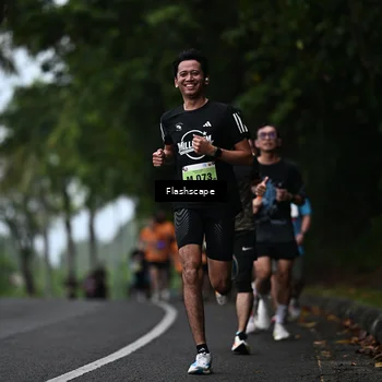 Runner Photo 8512358
