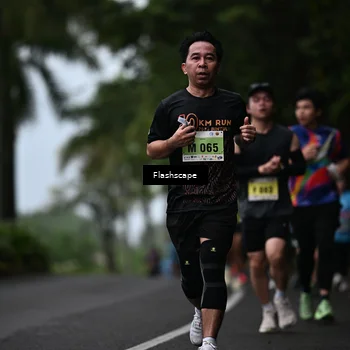 Runner Photo 8512421