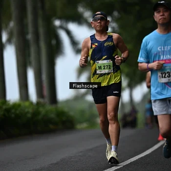 Runner Photo 8512477