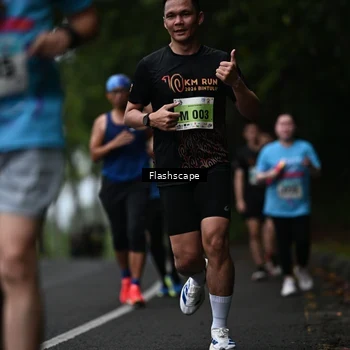 Runner Photo 8512487