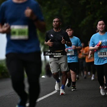 Runner Photo 8512521