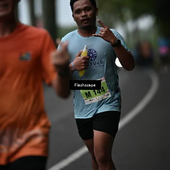 Runner Photo 8512639