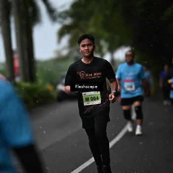 Runner Photo 8512675