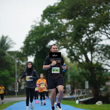 Runner Photo 8512689