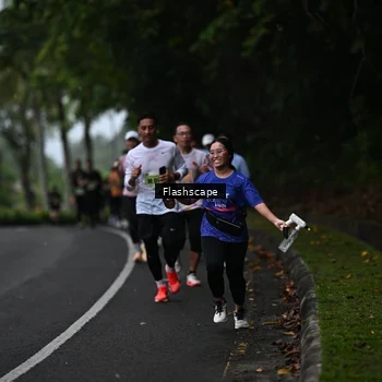 Runner Photo 8512696