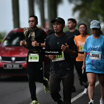 Runner Photo 8512835
